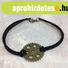 Steampunk st�lus� kark�t� fogasker�kkel