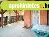 B�torozott csal�di h�z kiad� Pakson
