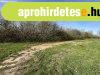 Befektet�snek ide�lis telek Balatonsz�rsz�n!